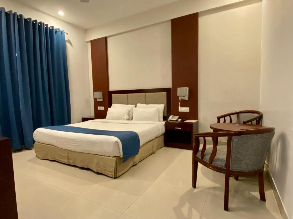 Ananya Regency Hotel Kashipur Exterior photo