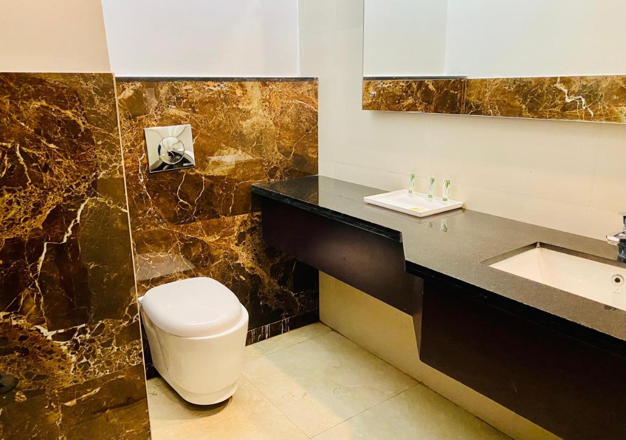 Ananya Regency Hotel Kashipur Exterior photo