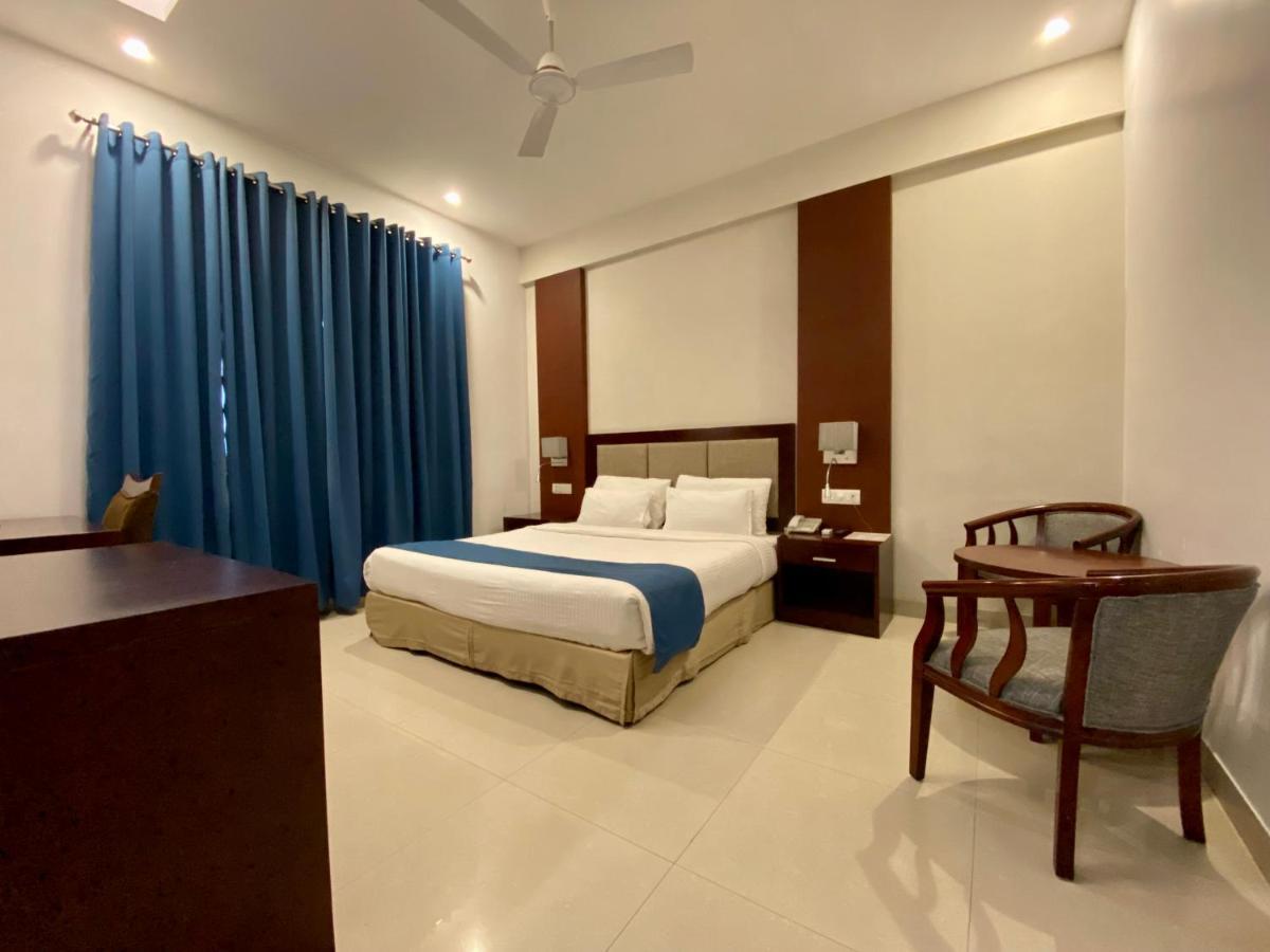 Ananya Regency Hotel Kashipur Exterior photo