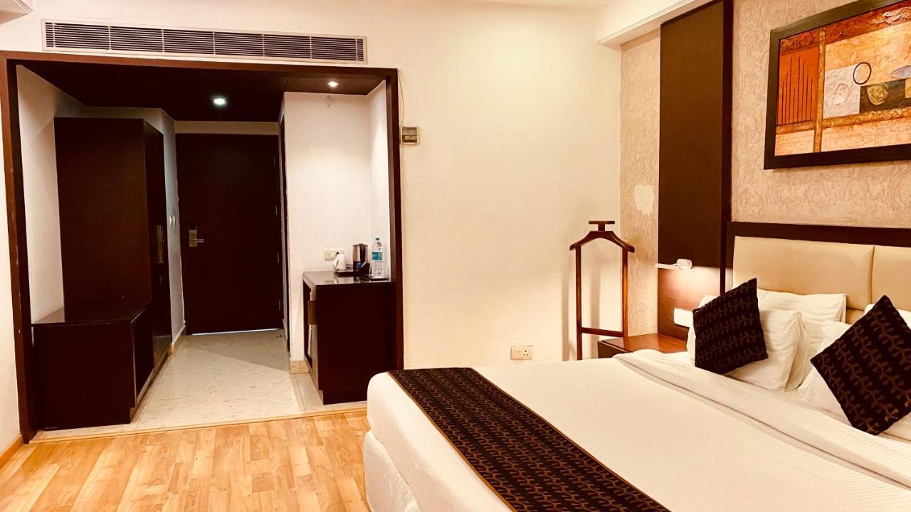 Ananya Regency Hotel Kashipur Exterior photo