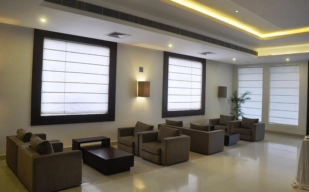 Ananya Regency Hotel Kashipur Exterior photo